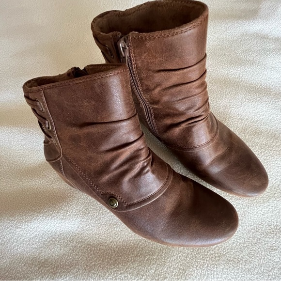 Size 10 Wedge heel brown Salena ankle booties - Picture 4 of 10